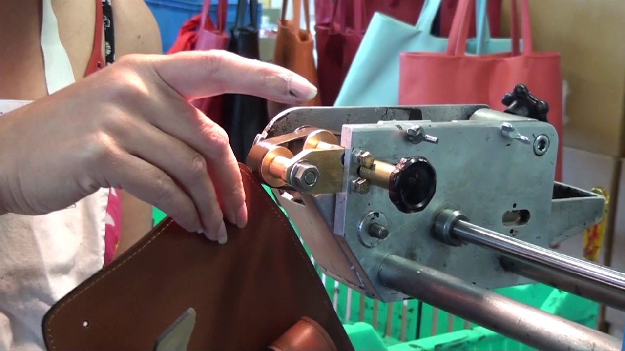 GRTV AVEYRON: Max Capdebarthes, artisan de Sauveterre-De-Rouergue