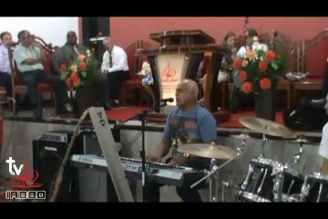 Cantor Mattos Nascimento na IADBD -  2014