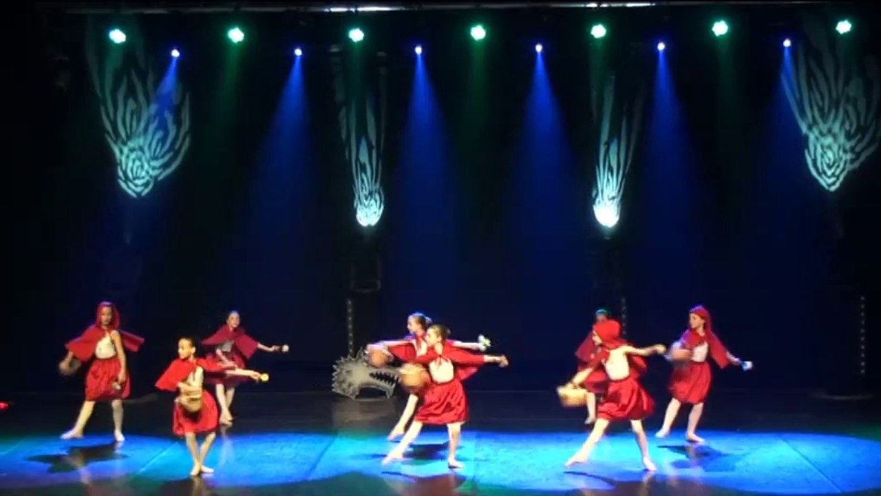 Le petit chaperon rouge -  Gala de l'école de danse 2013