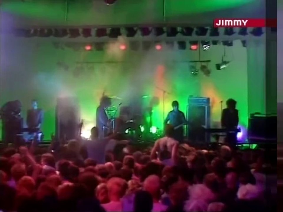 The Cure  -  A Forest   (live,1984)