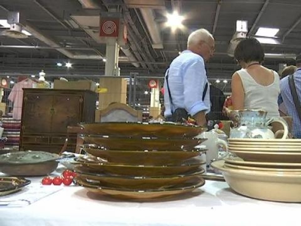 Salon Emmaüs: le paradis des bonnes affaires - 23/06