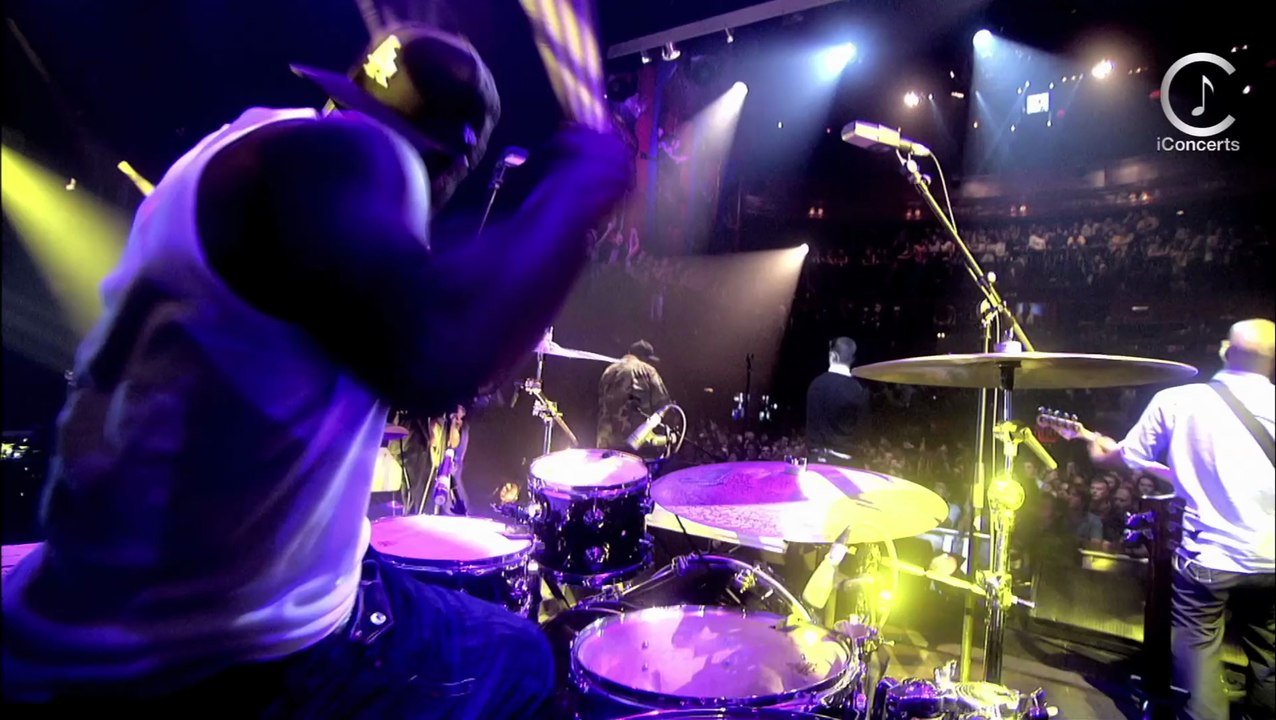 Robin Thicke - Wanna Love U Girl (live)