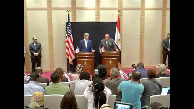 Irak: Kerry appelle à l'unité les dirigeants à Bagdad