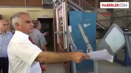 Hükümlüler, Firarı Önlemek İçin Alarm Sistemi Yaptı