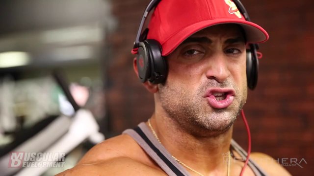 IFBB Pro Guy Cisternino Trains Chest and triceps 5 Days Out from the 2014 NY Pro