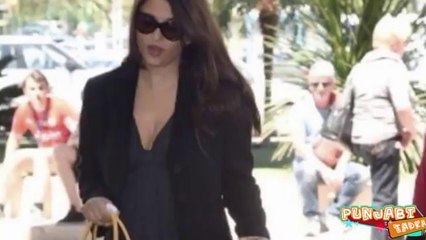 Aishwarya Rai Bachchan's CLEAVAGE SHOW at Cannes by BOLLYWOOD TWEETS