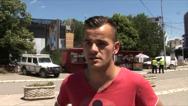 Protest over bridge barricade in divided Kosovo town