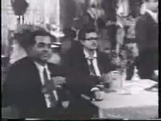 QAID MEIN HAI BULBUL SAYYAD MUSKURAYE -1959