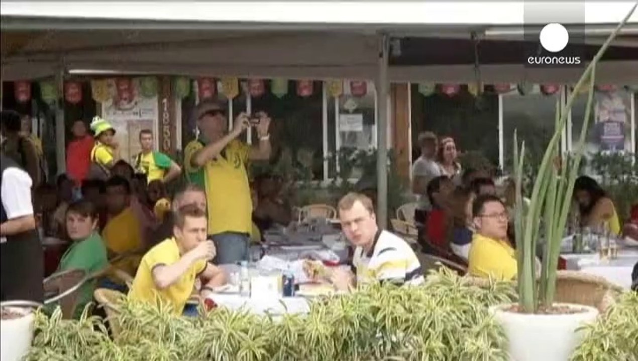 Brésil : "la joie des stades ne doit pas éclipser les larmes des favelas"