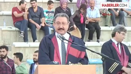 Kayseri Dekan Babadan Oğluna Diplomadekan Babadan Oğluna Diploma