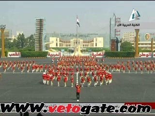 الموسيقى العسكرية تعزف "الوطن العربى" و "مصر حبيبتى"