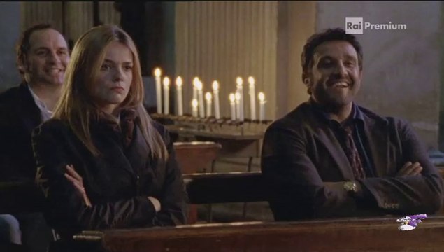 Christiane Filangieri imita Flavio Insinna e viceversa in Ho sposato uno Sbirro 2