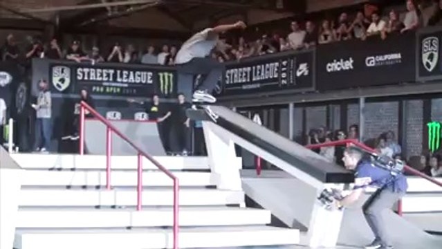 Paul Rodriguez Nollie Late Front Foot Flip - Skate