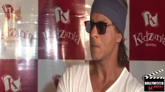 Shahrukh Khan EAGER To ROMANCE Vidya Balan by BOLLYWOOD TWEETS!