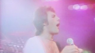 Queen - We Are The Champions (Official Video)