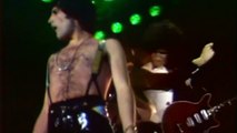 Queen - Fat Bottomed Girls (Official Video)