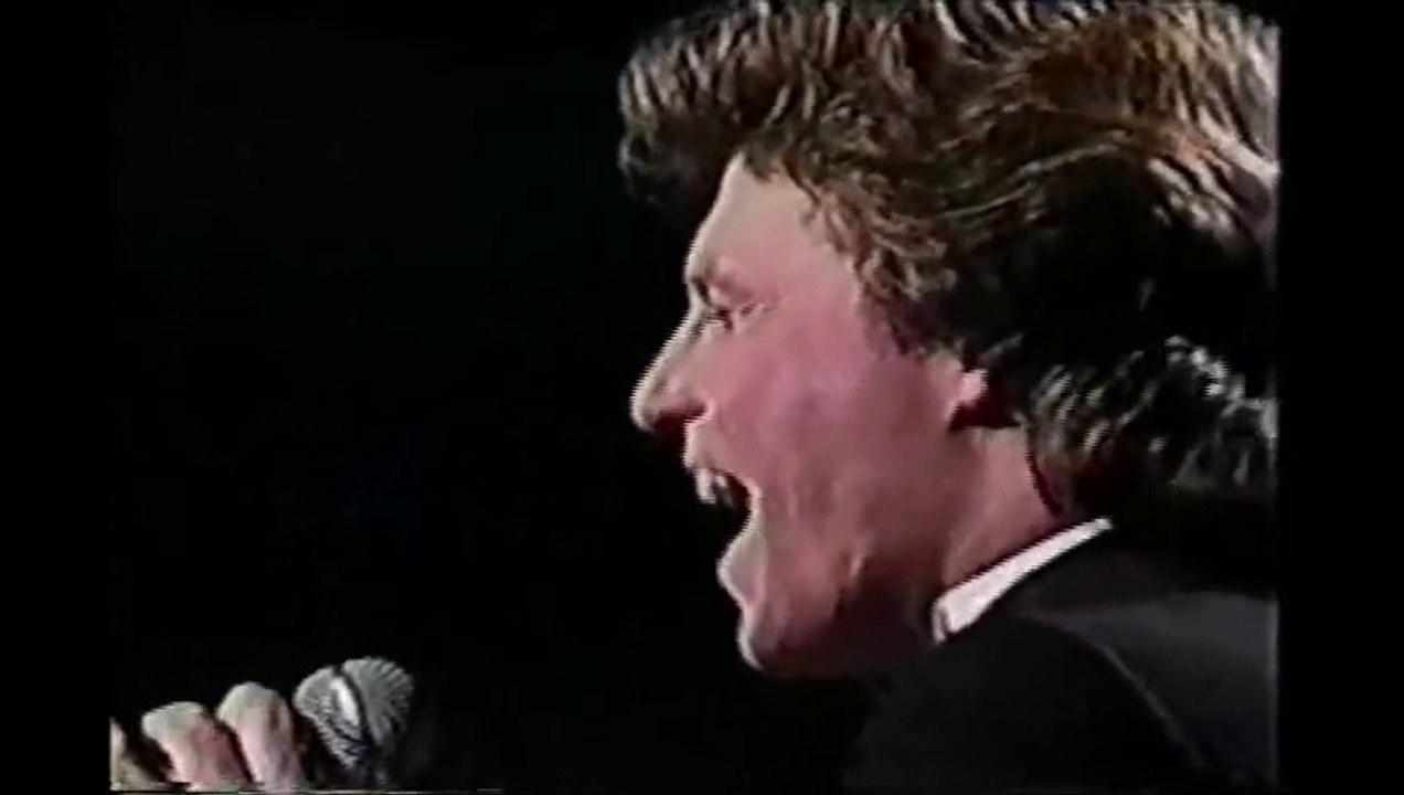 Andy Gibb - I Just Wanna Be Your Everything with intro and interview