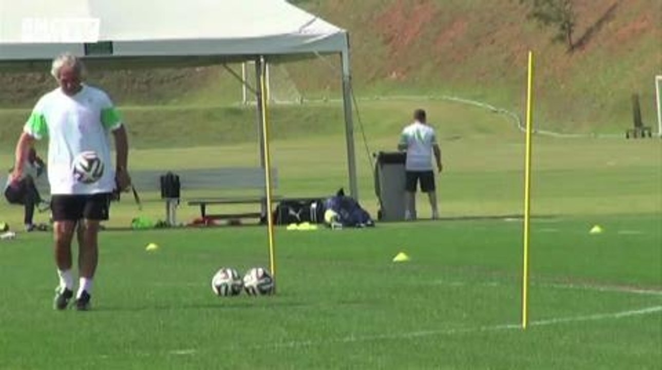 Football / Les gestes techniques de Vahid Halilhodzic - 24/06