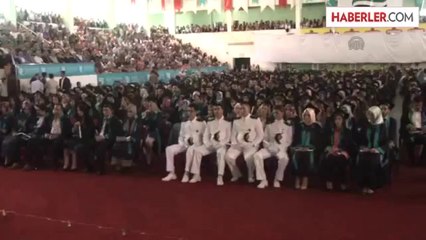 Recep Tayyip Erdoğan Üniversitesi'nde mezuniyet töreni -