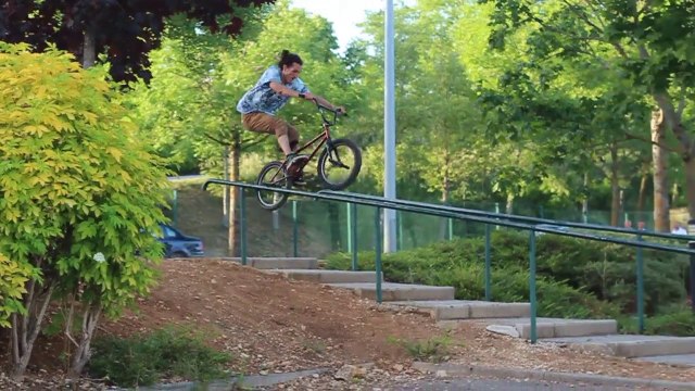 Sullyvan Guaincêtre X Florian Montanari - Sosh Urban Motion contest wildcard