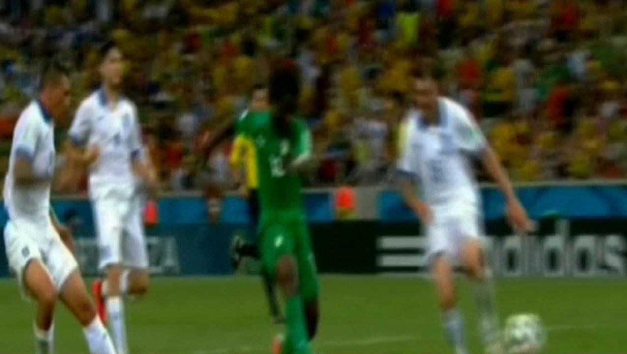 هدف تعادل الكوت ديفوار في مرمي اليونان