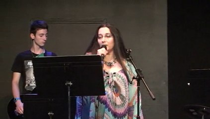 The man who sold the world  David Bowie Chante Marcela Torres, Natacha Zervas