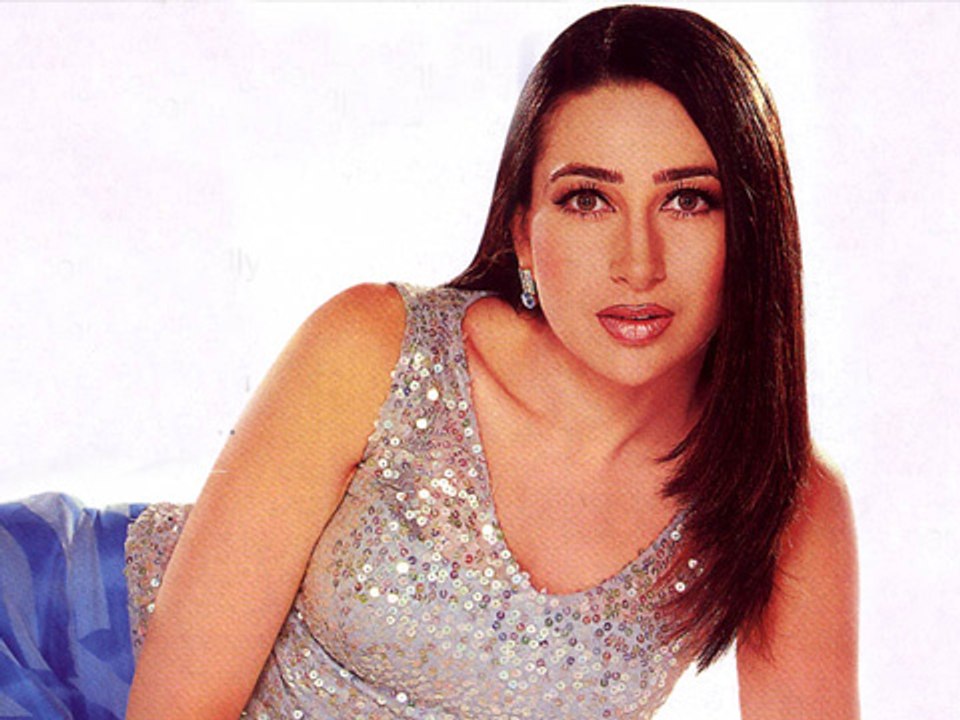 Karishma Kapoor Spills Some Beans On Kapoors  Rare and Exclusive Interview