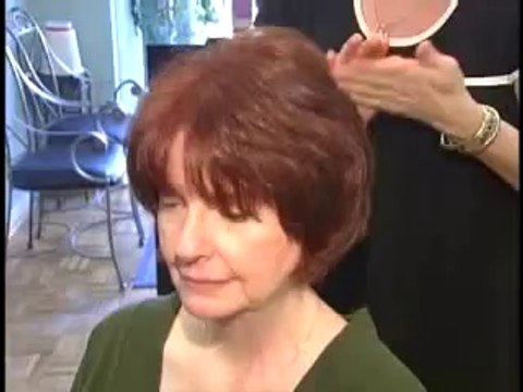 How to dye your hair- Red is Conveniently Green- Hair Dye