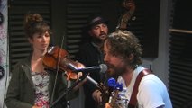 Johnny Borrell and Zazou - William Shakespeare Cover - Session Acoustique OÜI FM