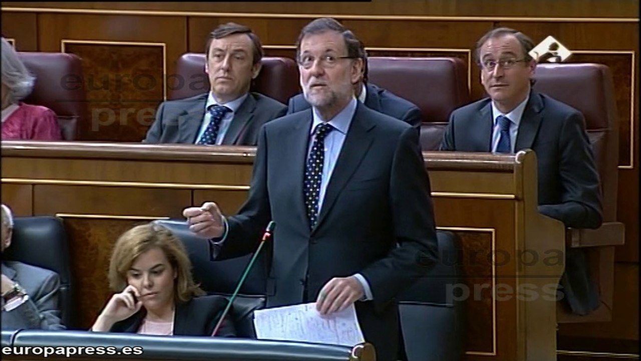 Rajoy defiende su "magnífica" reforma fiscal