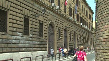 Como sardinas en lata en las cárceles italianas