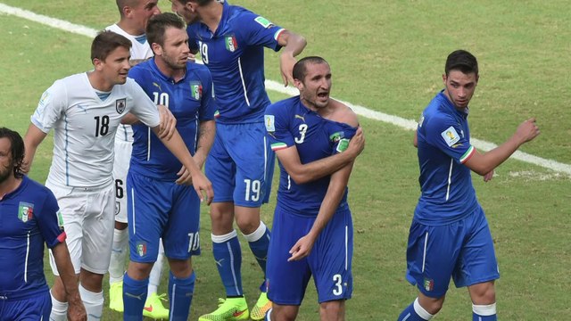 Mondial-2014 - Uruguay: Suarez montre les dents et risque gros