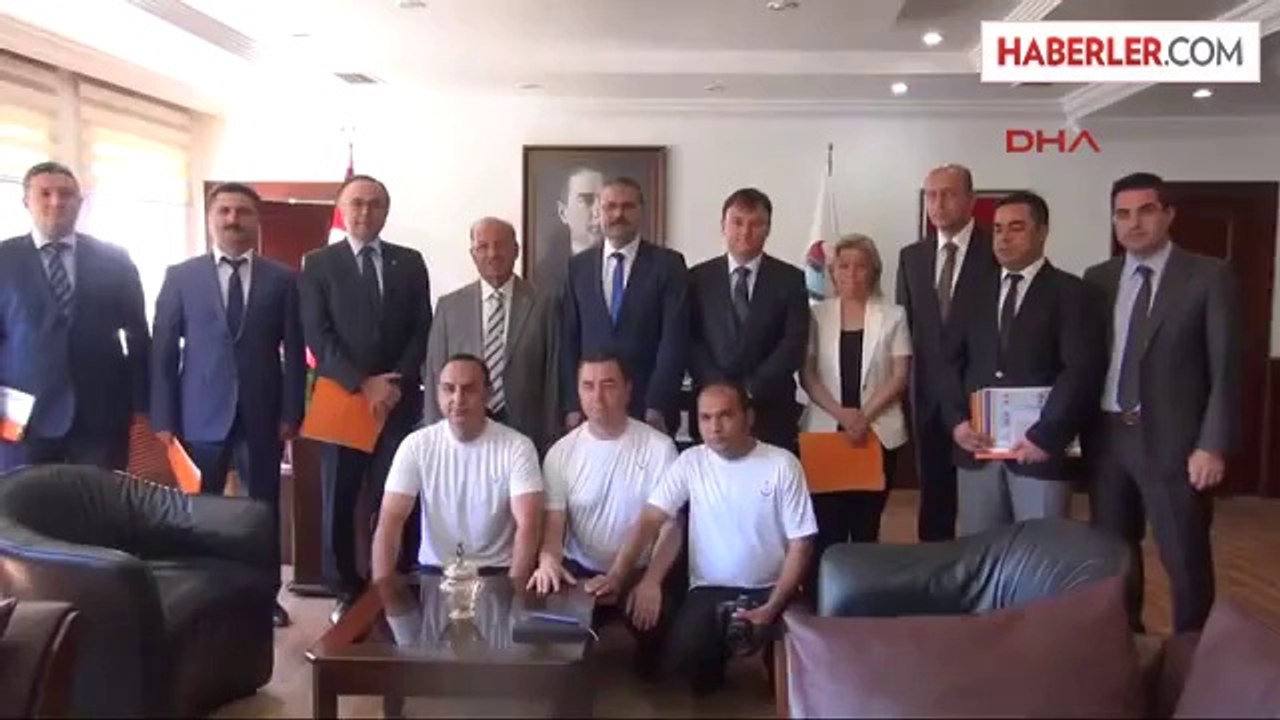 Sağlıklı Yaşam İçin Çat Kapı Masa Başı Egzersiz Projesi