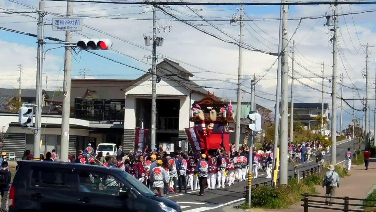 TALL Garages in Japan!