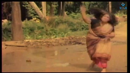 Avarum Appadithan Movie Part -1