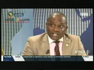 SOMMET DE L'UNION AFRICAINE  Sécurité, Agriculture, Jeunesse débattues sur Africa 24.mpg