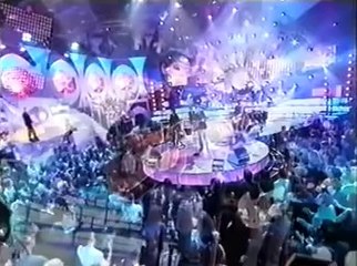 2005/11/28 Raphaël : Caravane (TF1 Les Disques d'Or diff 27/12/05)