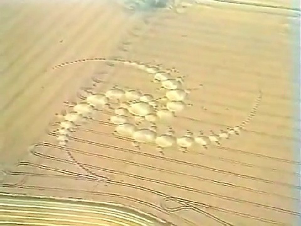 Dossiers OVNI - Secrets & Réalités - Episode N°8 - Signes : Les Crop Circles (Cercles Extraterrestres) (2/2)