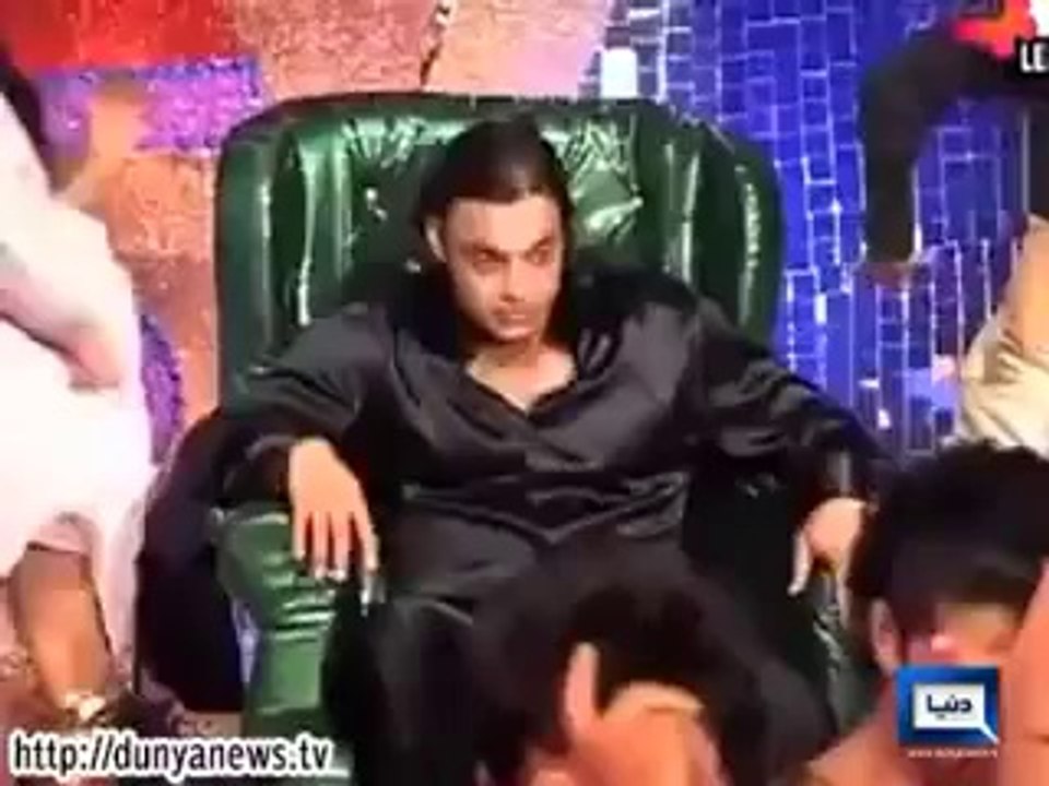 Watch Video of Shoaib Akhtar Marriage with 20 Years Old Girl Rubab
