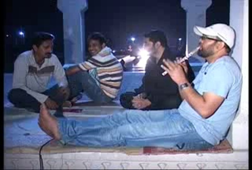 asim_butt_People_enjoying_Change_in_weather