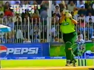 Shahid Afridi Vs India 2nd ODI Rwp 2004.