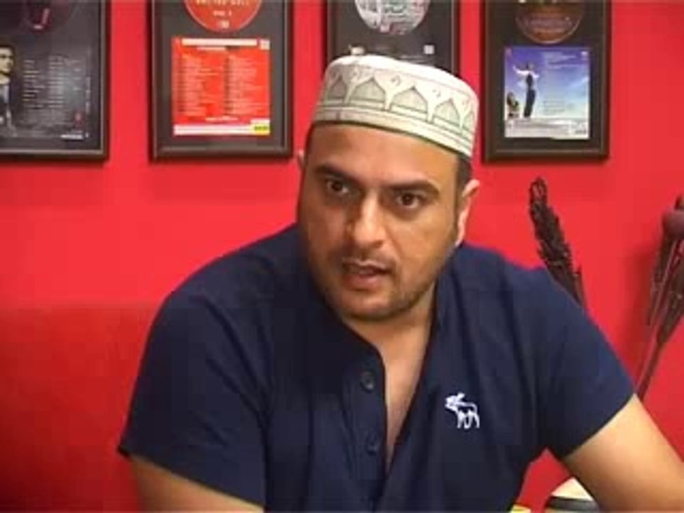 asim_butt_Shiraz_upaal_Leave_music_on_da_way_of_islam