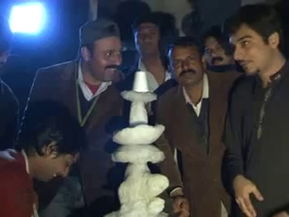 asim_butt_SNOW_MAN_Front_of_our_Office_._._._Full_Fun_D