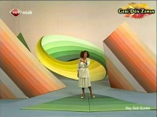 Hümeyra - Aşk Kapıyı Çalınca (1981)