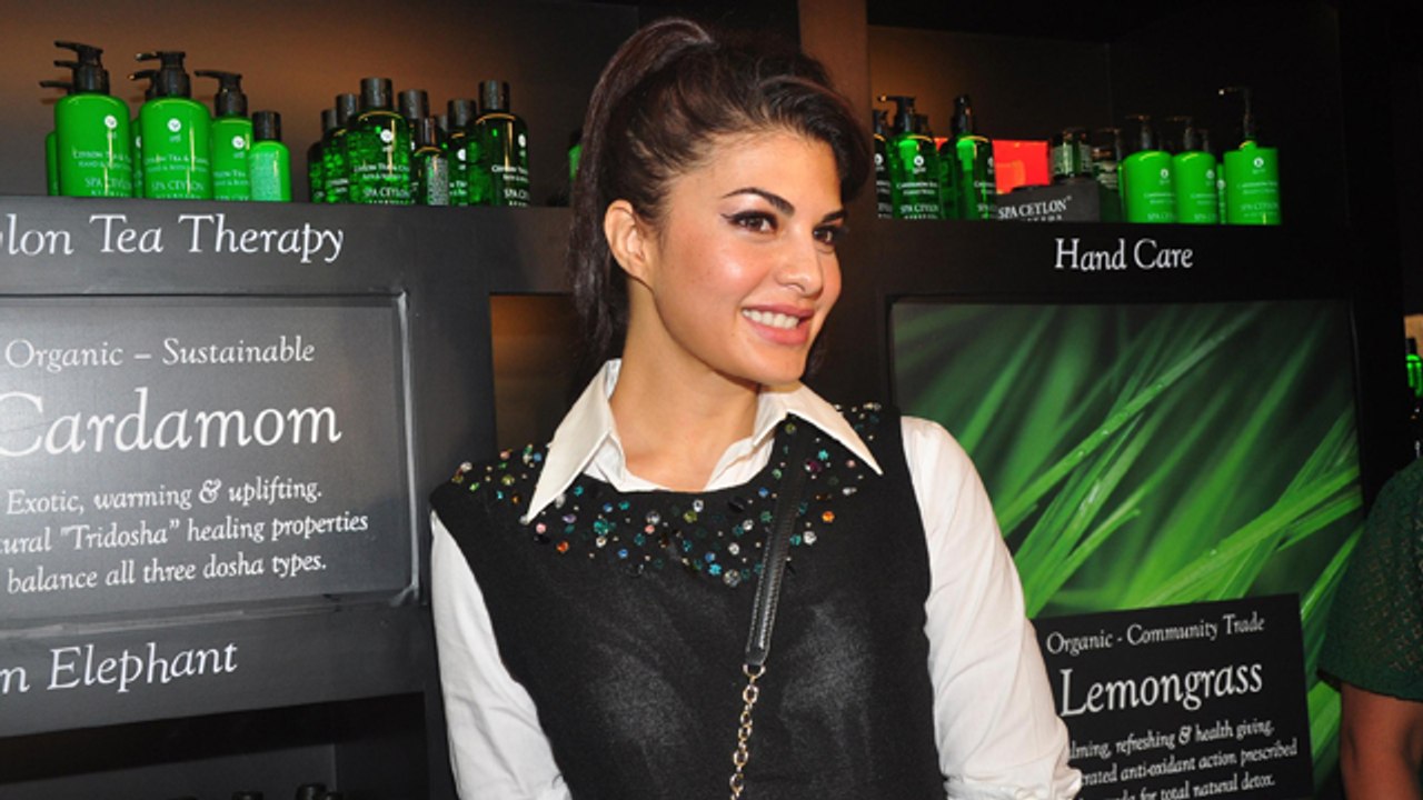 Jacqueline Fernandez Launches Spa Ceylon Luxury Ayurveda Boutique !