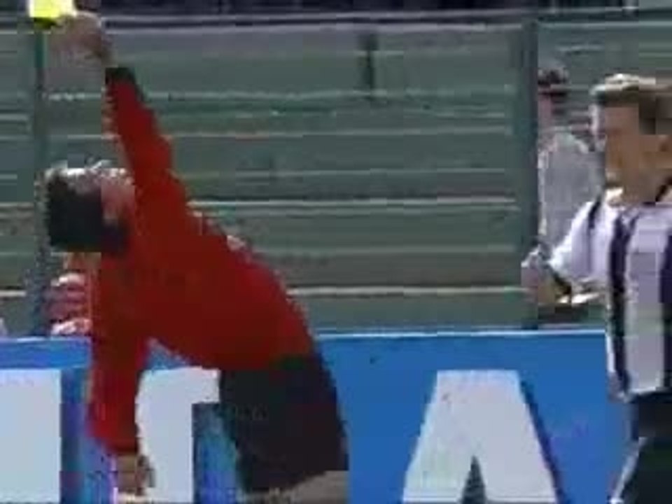 L'arbitre de football le plus gay de tous les temps