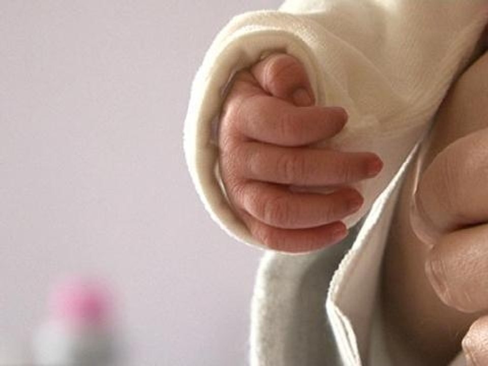 Un jour de moins en maternité pour les jeunes mamans - 26/06