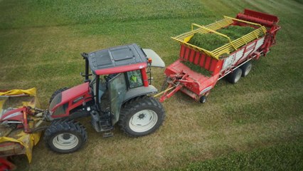 Faucheuse  et remorque 330H Pottinger