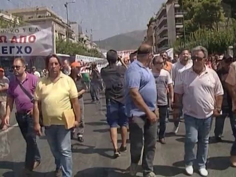 Μπαλάκι οι ευθύνες για την ιδιωτικοποίηση της ΛΑΡΚΟ