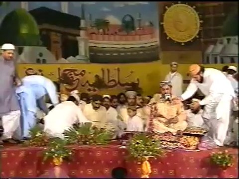 سوہنا اے من مونا اے آمنہ تیرا لال22.avi